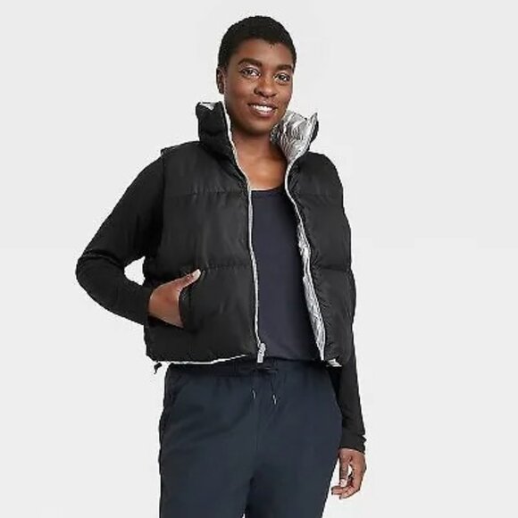 All in Motion Black and Gray Puffer Vest - Picture 1 of 3